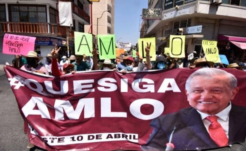 Félix y Evelyn Salgado promueven revocación de AMLO cantando y bailando