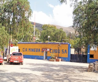 Cierre de mina deja en vilo a 400 trabajadores
