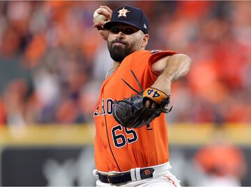 El mexicano José Urquidy hace historia en triunfo de los Astros