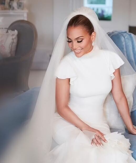 Jennifer Lopez comparte fotografías nunca antes vistas de su boda con Ben Affleck 