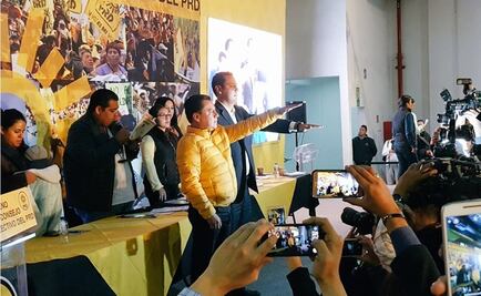 Toma protesta Granados como nuevo dirigente del PRD