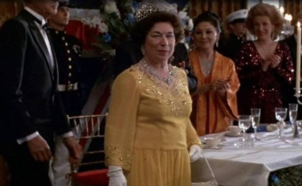 ¿Qué actrices  han interpretado a la Reina Isabel II en la pantalla? 