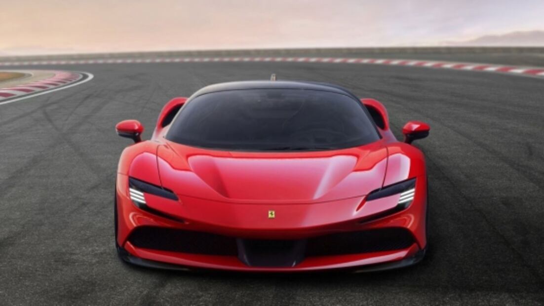 Ferrari presenta el auto más potente de su historia
