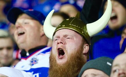 Tòlfan, más que doce apoyando a Islandia