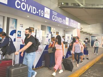 ¿Combinar vacunas es una buena idea para poder viajar?