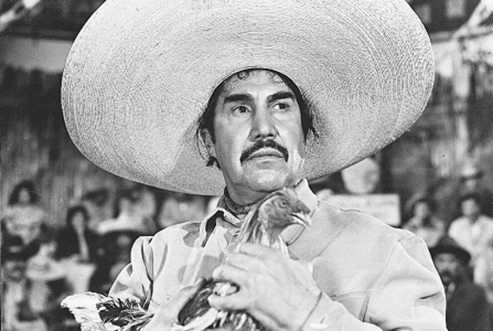 Andy Warhol y Emilio "Indio" Fernández, en un día como hoy