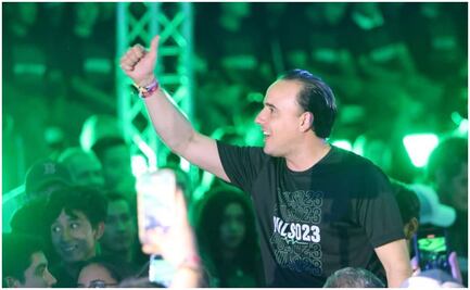 Manolo Jiménez ofrece a jóvenes incluirlos en el diseño de políticas y programas 