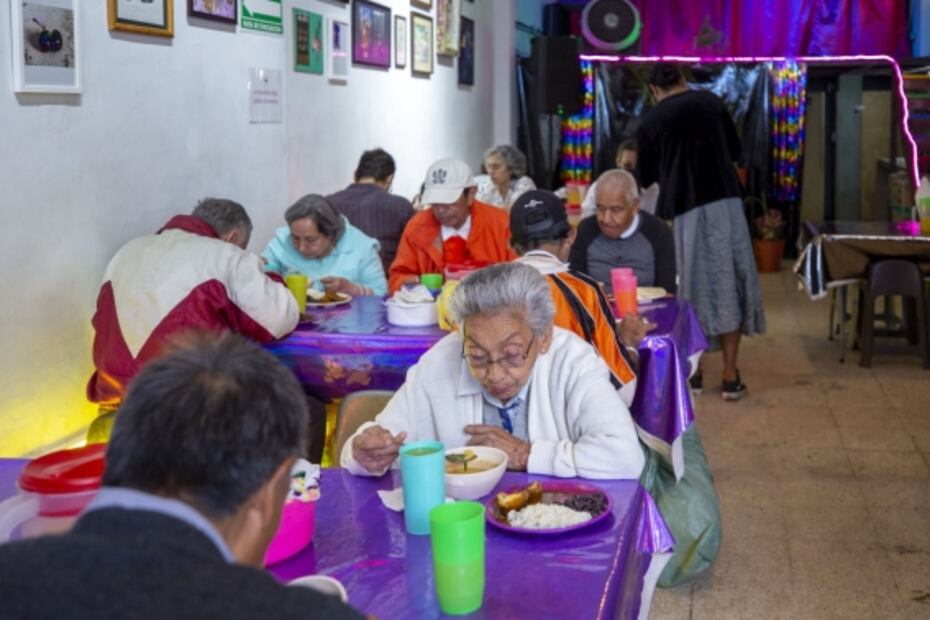 Este comedor comunitario alimenta corazones y la inclusión 