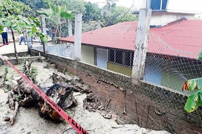 ...y sismos en otros 42 planteles de Chiapas