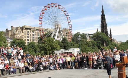 Más personas visitan Reino Unido tras "Brexit" 
