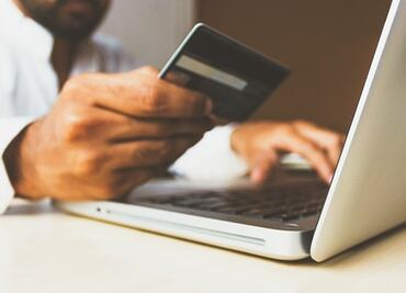 Evitar ser víctima de ciberdelitos al comprar en línea con estas recomendaciones del INAI