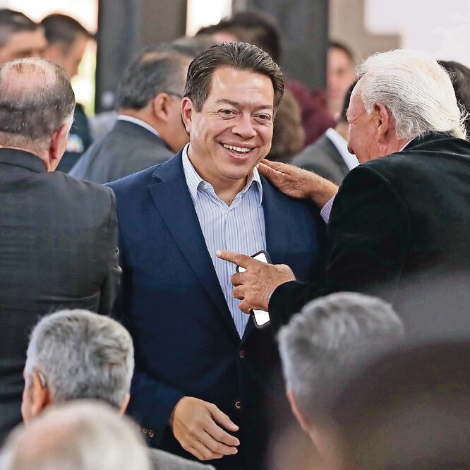 Mario Delgado, coordinador de Morena, dijo que hoy presentarán la iniciativa para crear la Guardia Nacional. Foto: BERENICE FREGOSO. EL UNIVERSAL