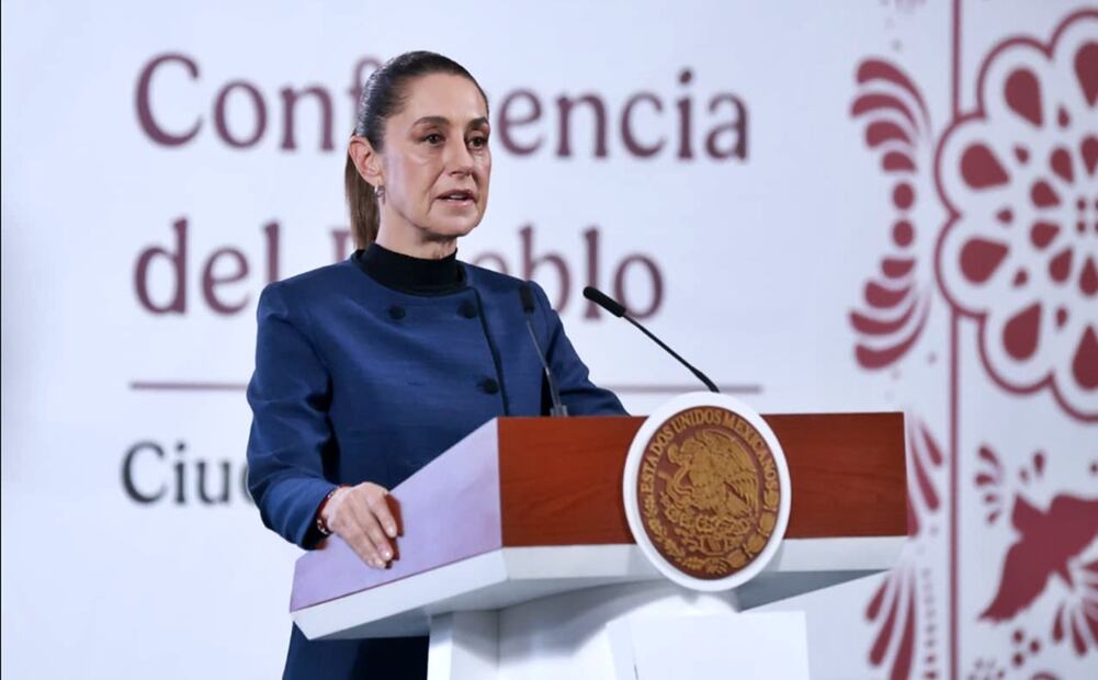 La presidenta de México, Claudia Sheinbaum Pardo, lamentó el asesinato del cantante colombiano B-King y del DJ Regio Clown, cuyos cuerpos fueron encontrados tras su desaparición en la Ciudad de México. La mandataria afirmó que este hecho no afectará la relación diplomática con Colombia y aseguró que habrá una investigación a fondo. Foto: Fernanda Rojas/EL UNIVERSAL