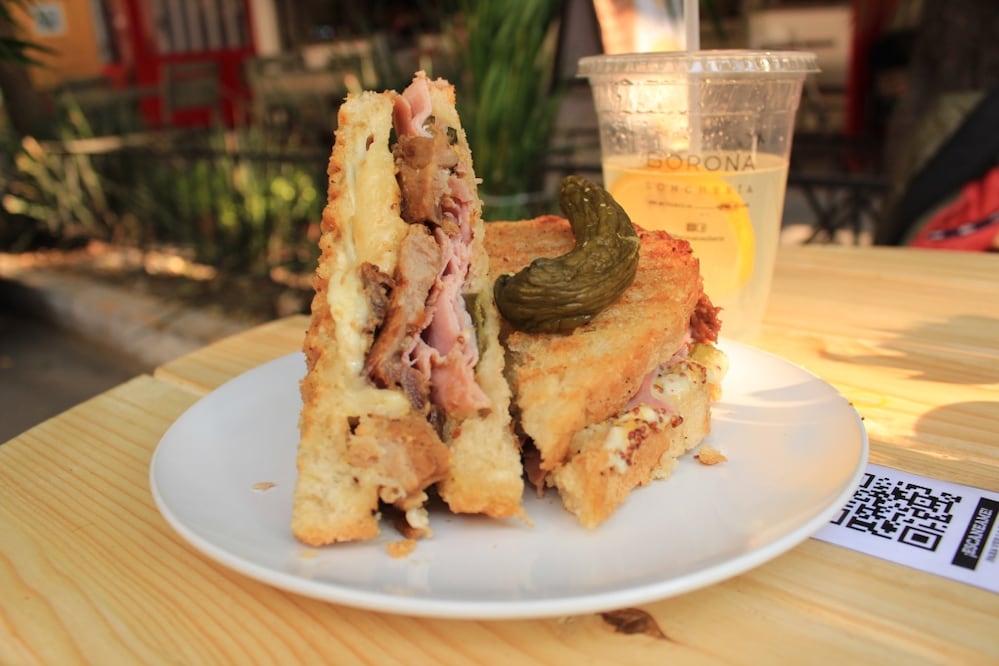 Borona ofrece este menú, se trata de una lonchería ubicada en la Roma Sur / Foto: Cecilia L. García