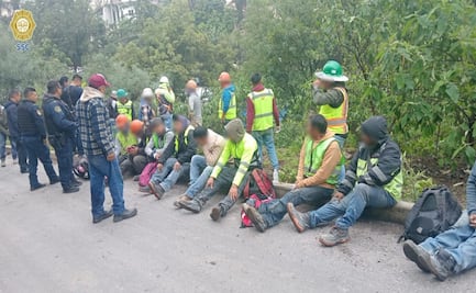 Camioneta cae a barranca en Álvaro Obregón; 18 trabajadores del Tren Interurbano resultan lesionados