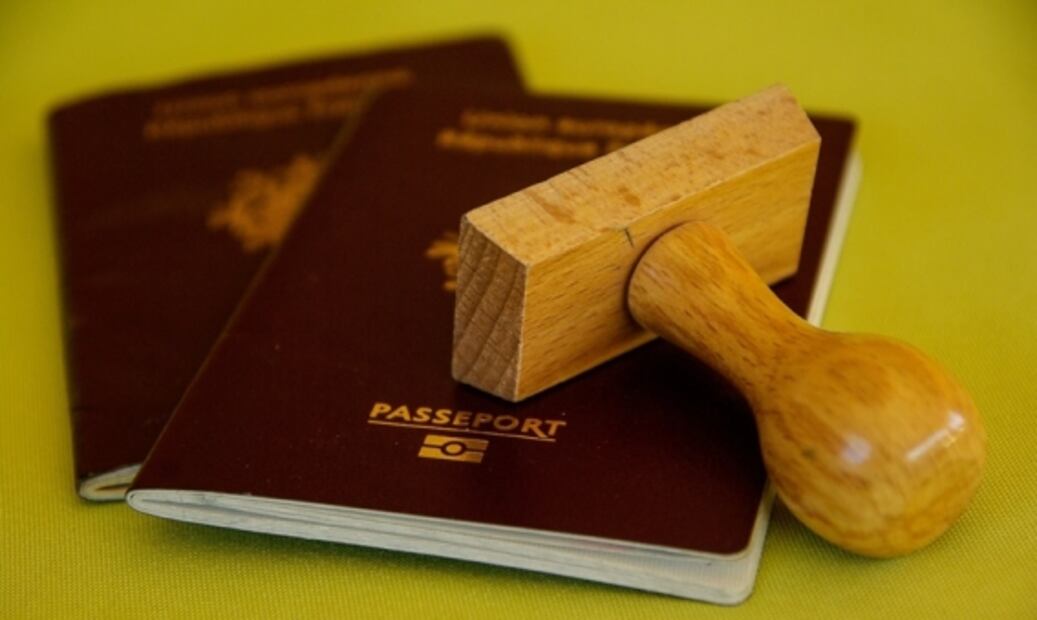 Mujeres en Arabia Saudita podrán solicitar pasaporte sin tutor