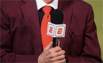 Comentarista regresa de manera sorpresiva a ESPN; apareció en Futbol Picante