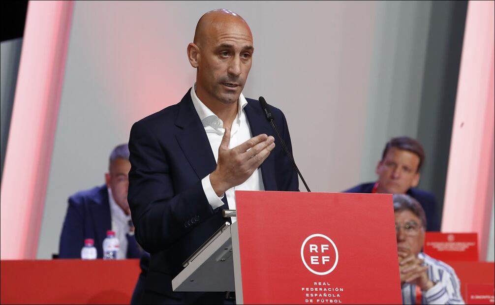 Luis Rubiales presentó su renuncia como dirigente de la Real Federación Española de Futbol / FOTO: AP