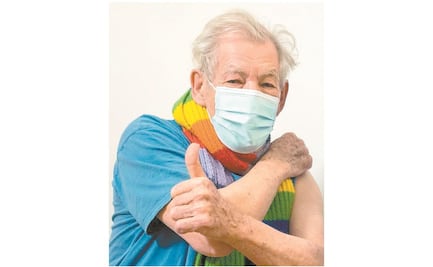 Ian McKellen anima a vacunarse