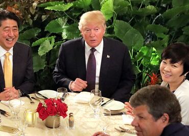 Primera dama de Japón habría fingido no saber inglés para ignorar a Trump