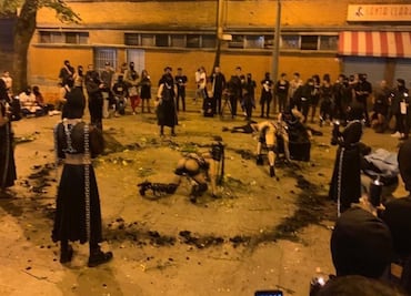 ¿Ritual satánico? Performance es confundido en Medellín con ceremonia