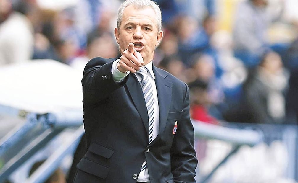 Javier Aguirre llegó a Abu Dhabi la noche del miércoles para firmar su contrato y arreglar la pretemporada