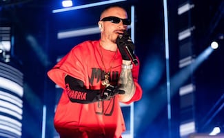 J Balvin cerró el Flow Fest 2025 con su gira “The Eras Tour” interpretó sus mayores éxitos