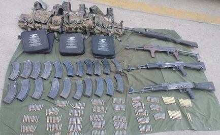 Detienen a cuatro civiles con armas y cargadores en dos municipios de Sinaloa; destruyen 16 artefactos explosivos improvisados
