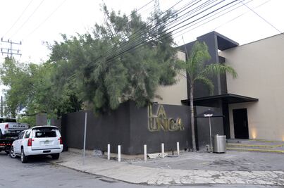 Acribillan a 3 personas frente a bar La Única en NL