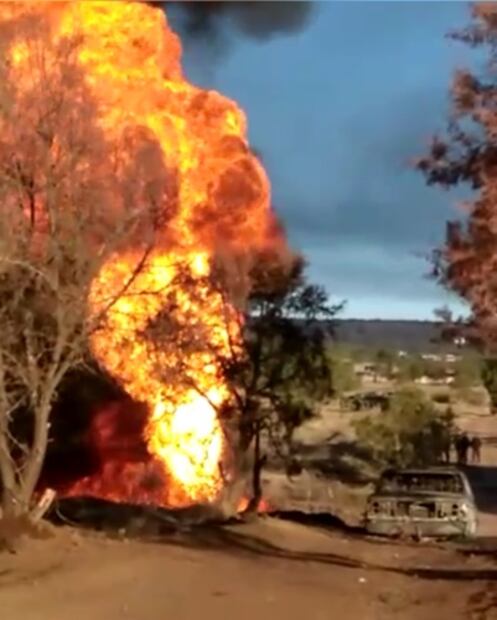 Explosión en toma clandestina de Hidalgo genera incendio