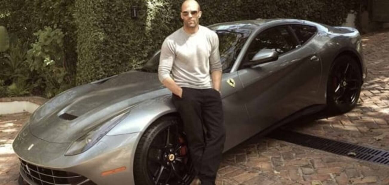 Los autos que manejan Dwayne Johnson y Jason Statham en la vida real
