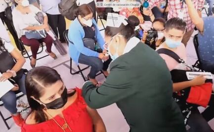 Inicia vacunación contra Covid-19 para maestros