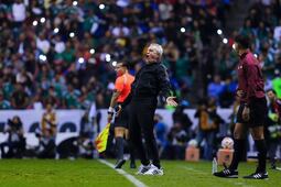 Javier Aguirre explota contra los jugadores de Australia: "A la pelota, motherfu…"