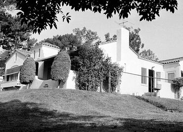 Venden casa en Los Ángeles donde seguidores de Charles Manson asesinaron a dos personas en 1969