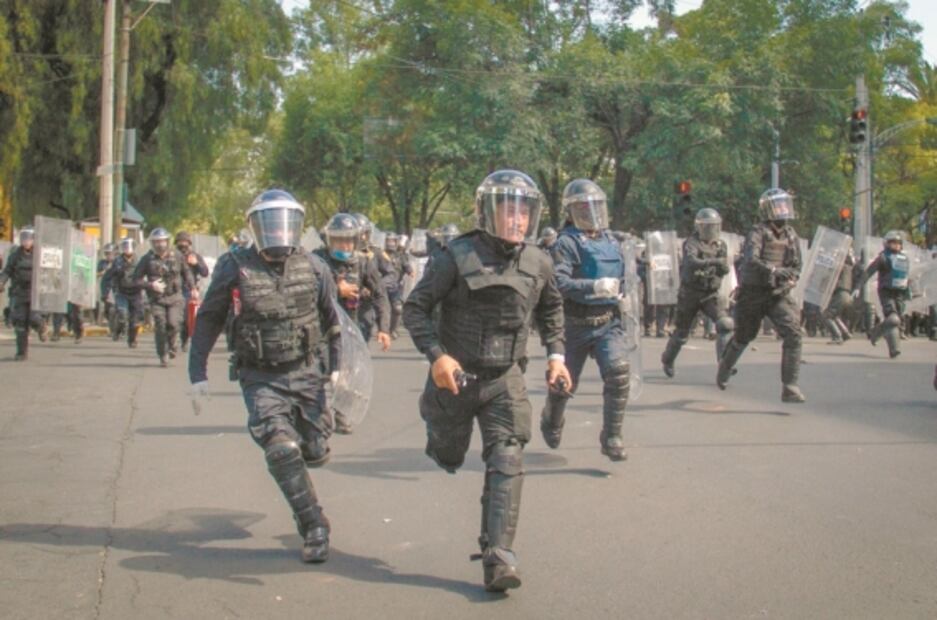 Protesta acaba en vandalismo y gresca