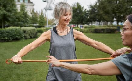 El secreto para unos brazos firmes a los 60; transforma tu cuerpo con esta rutina
