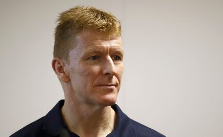 El astronauta Tim Peake dona las ganancias de su libro de fotos del espacio