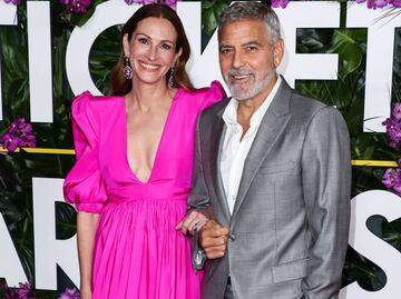 El peculiar vestido de Julia Roberts con el que rinde homenaje a George Clooney