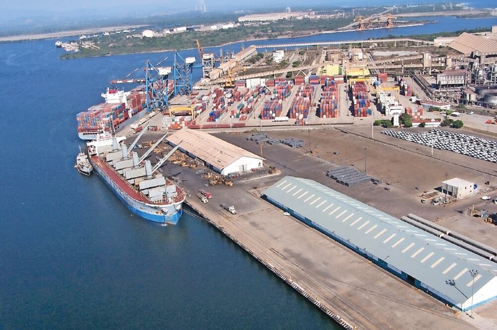 El Puerto de Lázaro Cárdenas, Michoacán, es uno de los más importantes del país. (ARCHIVO EL UNIVERSAL)