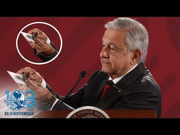 AMLO muestra cámara espía de Palacio Nacional