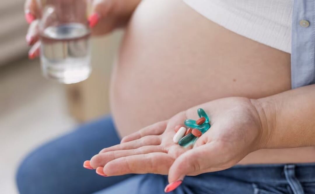 Embarazo y vitaminas. Fuente: Freepik