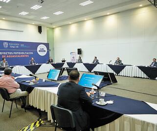 Apoya gobernador de Aguascalientes energías limpias