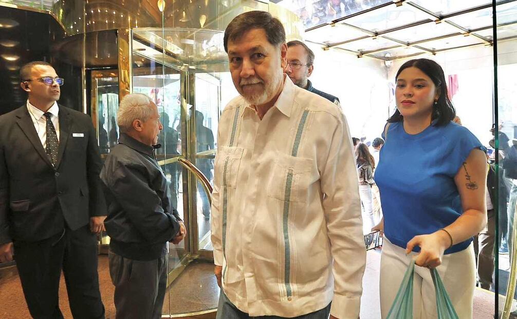 El presidente del Senado, Gerardo Fernández Noroña, llega al Consejo Nacional de Morena. Foto: Berenice Fregoso / EL UNIVERSAL.