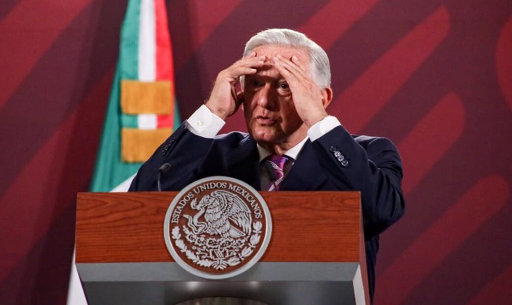 El presidente Andrés Manuel López Obrador anunció que descarta denunciar a César de Castro, abogado de Genaro García Luna, porque las leyes de Estados Unidos protegen su labor profesional. Foto: Hugo Salvador