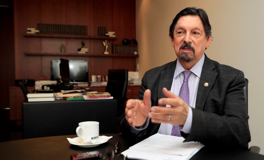 En entrevista con EL UNIVERSAL, el senador Napoleón Gómez Urrutia anunció la creación de una nueva central obrera (Foto: Irvín Olivares / EL UNIVERSAL)