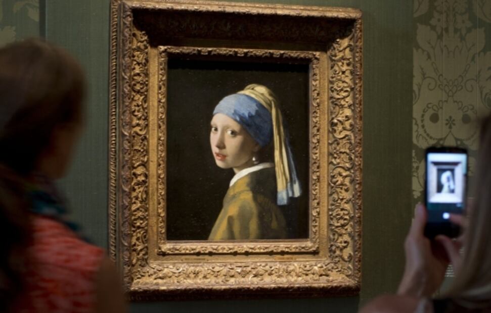 Los ataques a obras de arte continúan; ahora fue el turno de “La joven de la perla” de Vermeer