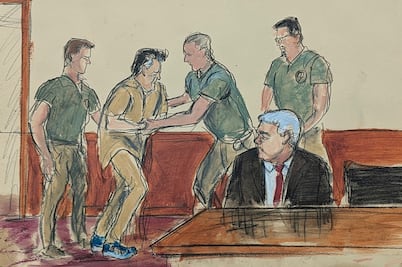 Ismael "El Mayo" Zambada se declara "no culpable" en Nueva York; aparece cojeando, pero "está muy bien", dice abogado