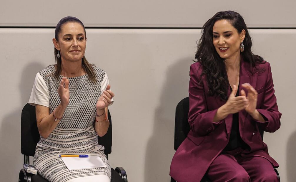 La presidenta Claudia Sheinbaum y la secretaria de Cultura federal, Claudia Curiel de Icaza. Foto: Gabriel Pano/EL UNIVERSAL.