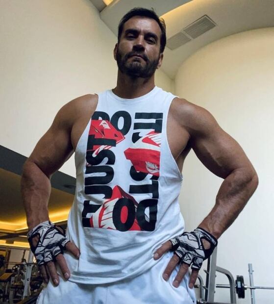 Tras burlas, David Zepeda amenaza por revelar conversaciones íntimas