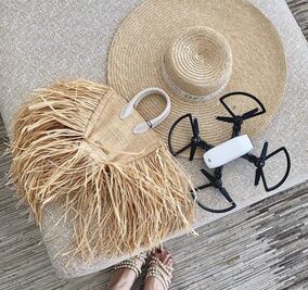 La bolsa de paja de Jacquemus es la perfecta para usar en Semana Santa